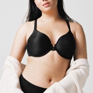 NWT Chantelle Front Open Bras